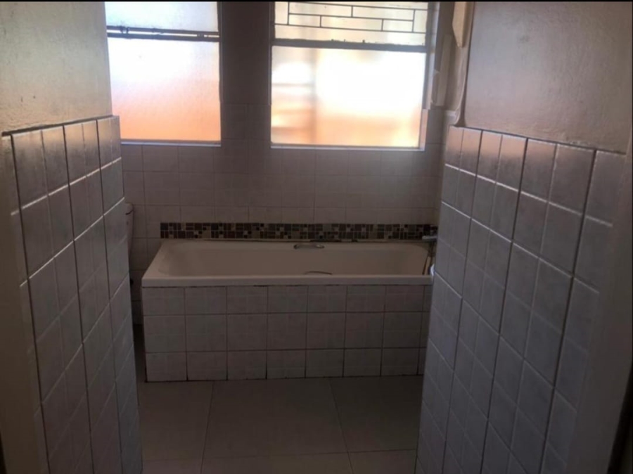 1 Bedroom Property for Sale in Bloemfontein Free State